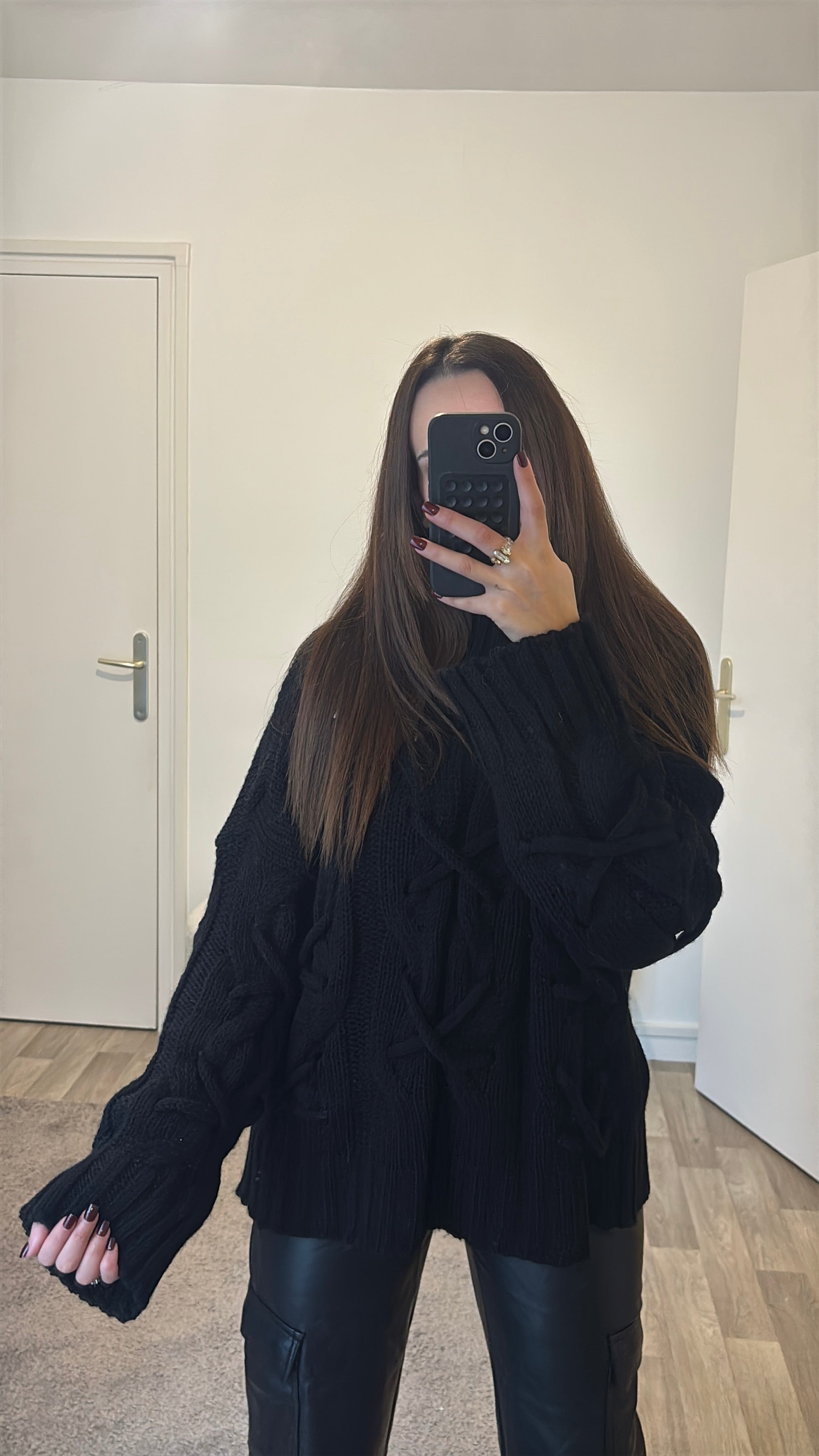 Pull en crochet noir